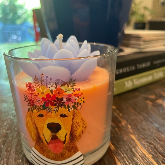 🕯️NWOT CANDLE - Picture 2 of 5